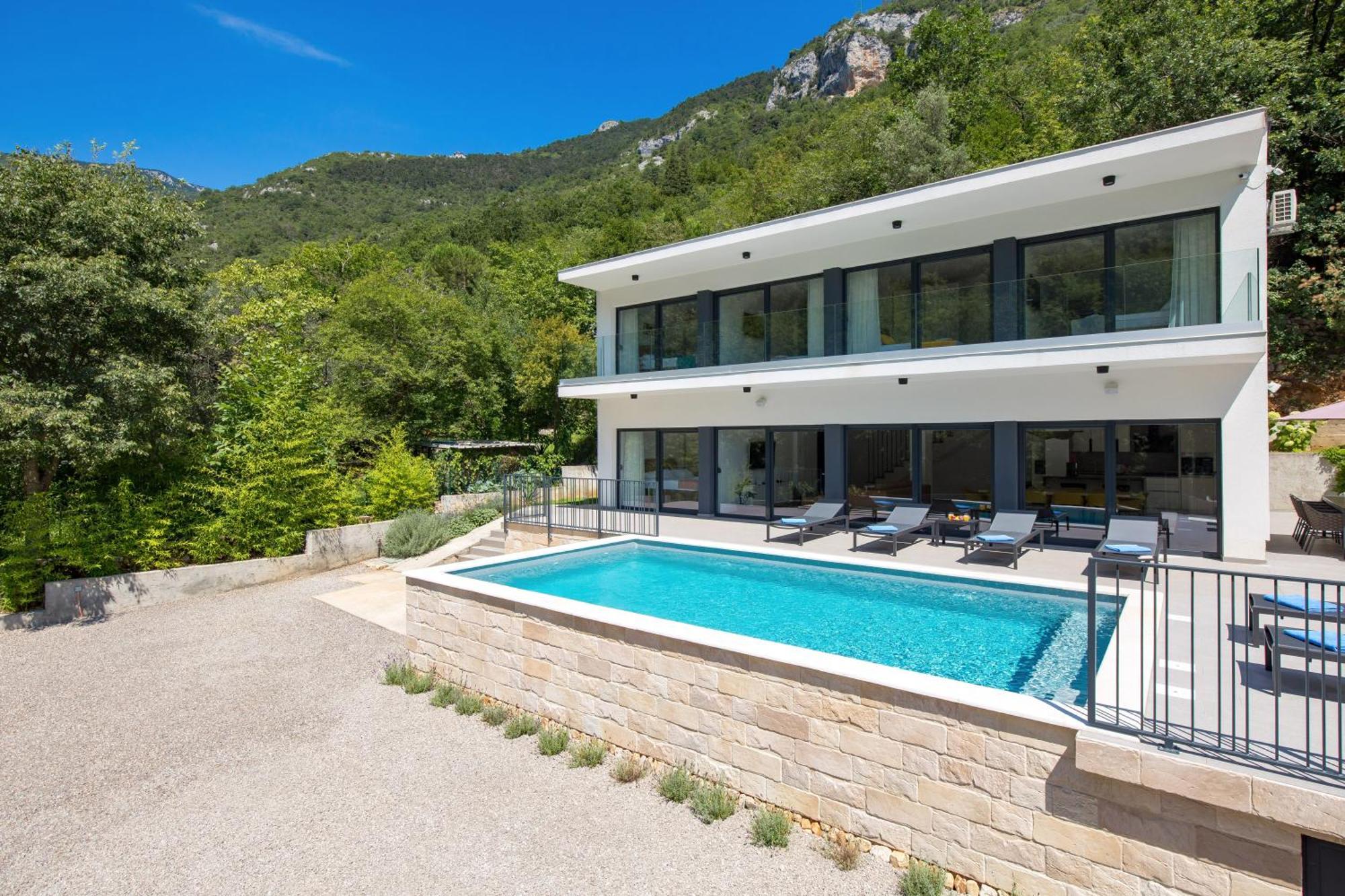 Floris Villa Medveja